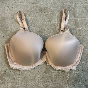 Instant Icon T Shirt Bra 34DD EUC nude color